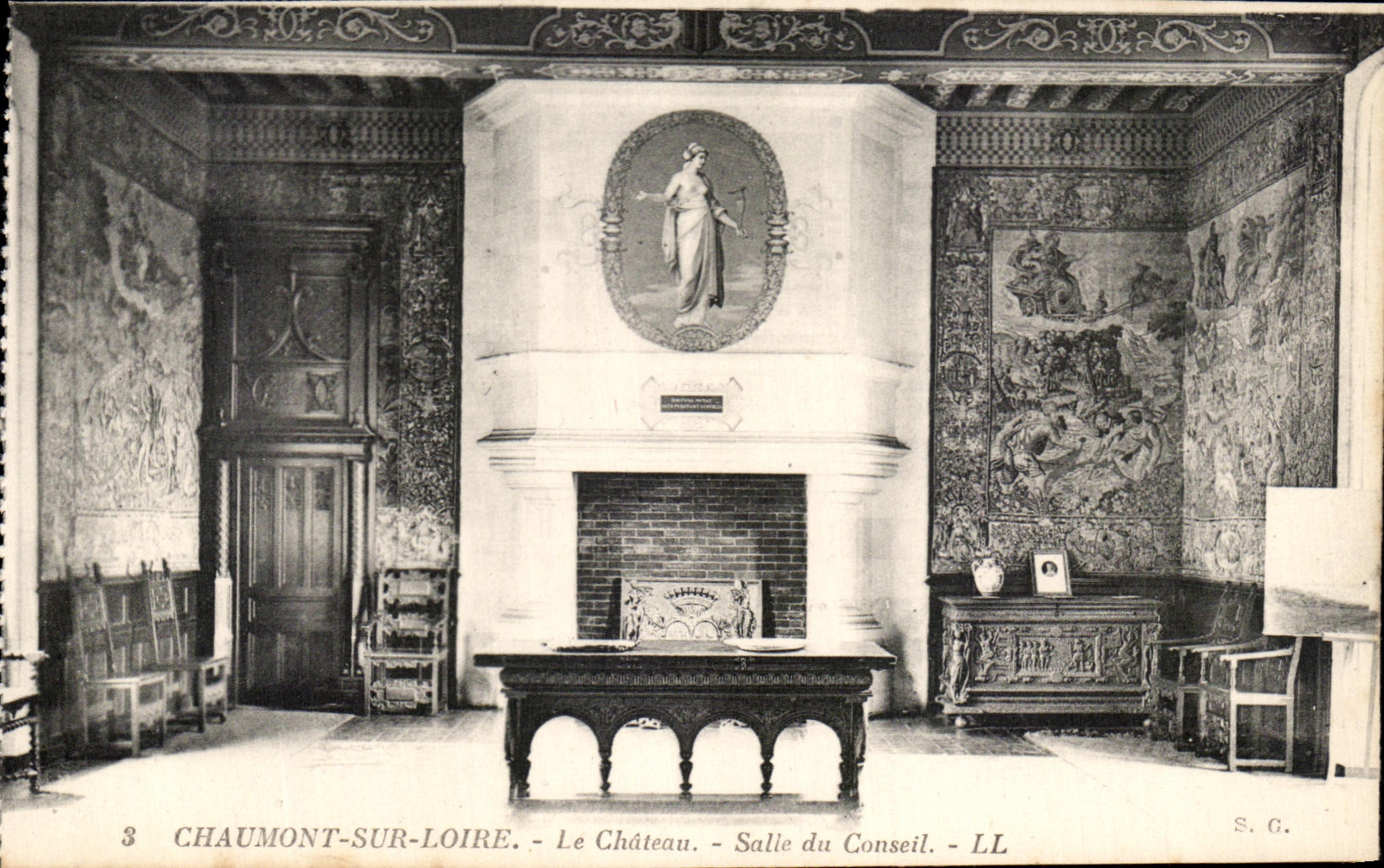 Chaumont-sur-Loire — Le Château — Salle du Conseil — S.G.