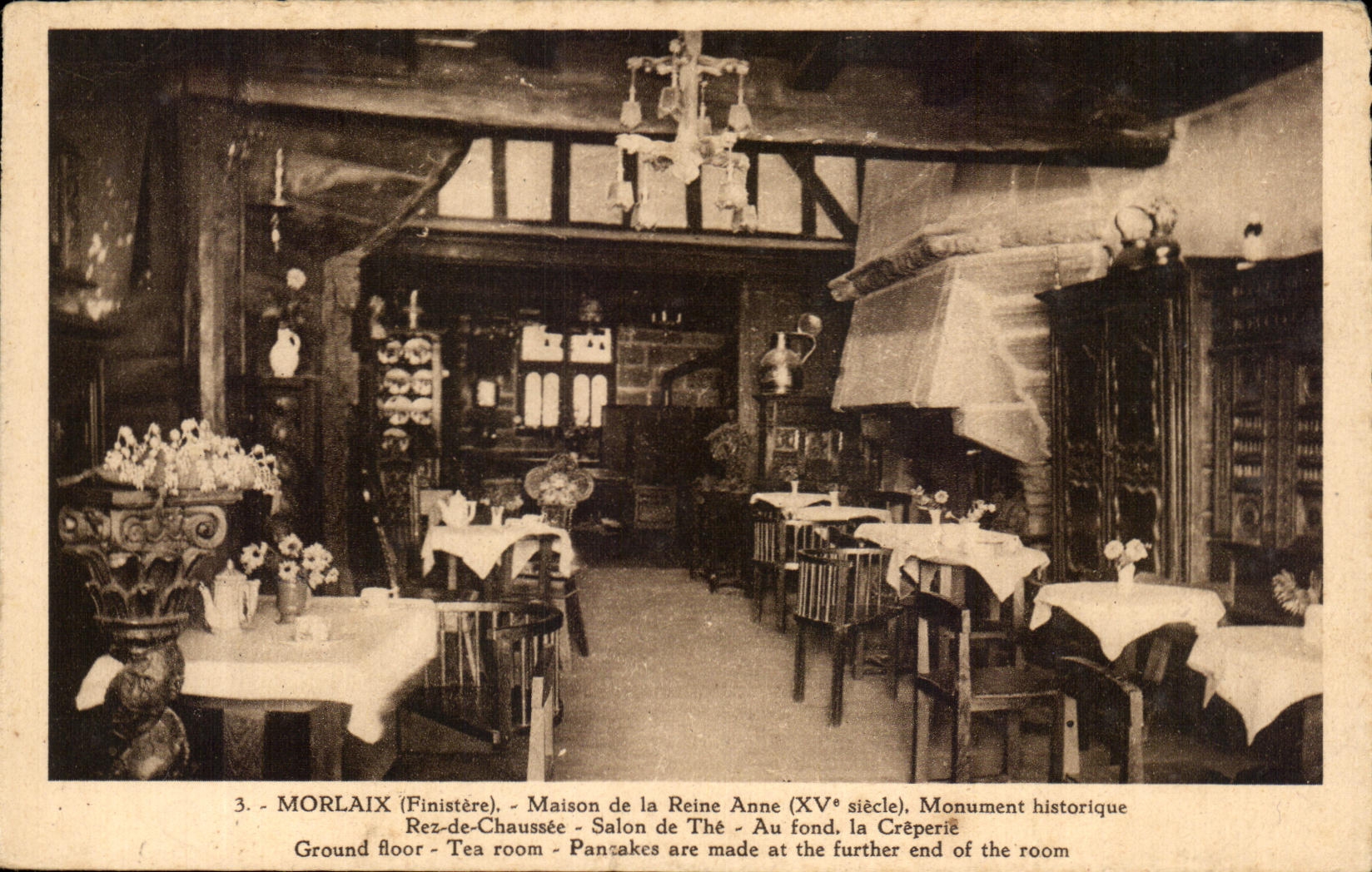 CPA Morlaix Maison de la Reine Anne Monument Hisorique Rez de chaussee Salon de the Creperie 