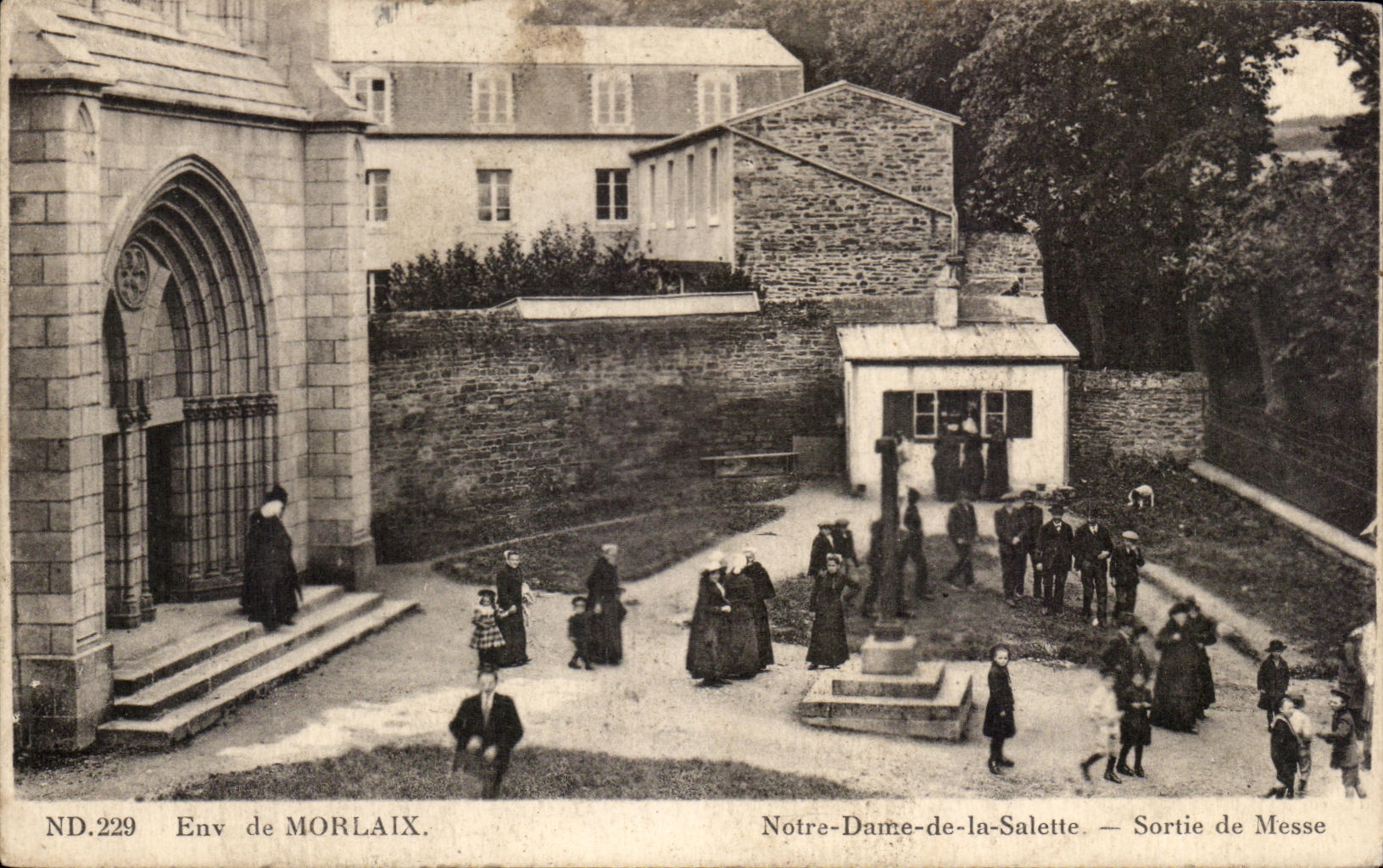 CPA Environs de Morlaix Notre Dame de la Salette