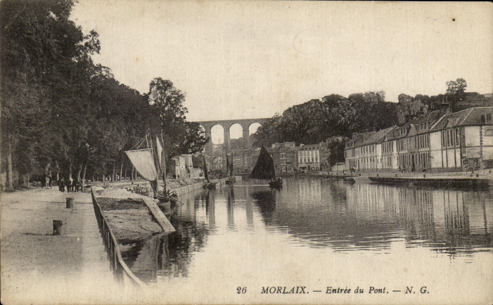 CPA Morlaix Entree du pont