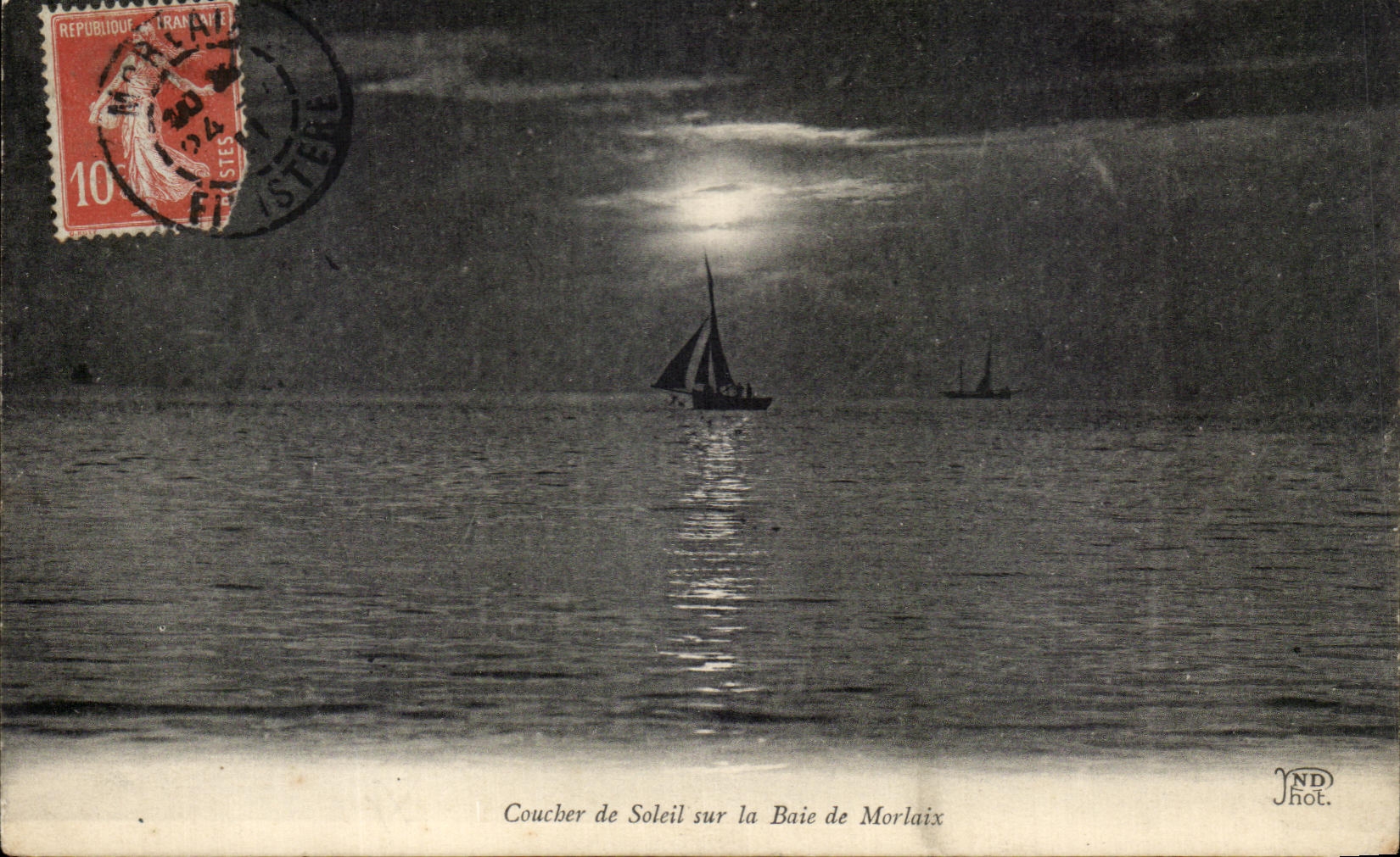 CPA Coucher de soleil Sur la Baie de Morlaix