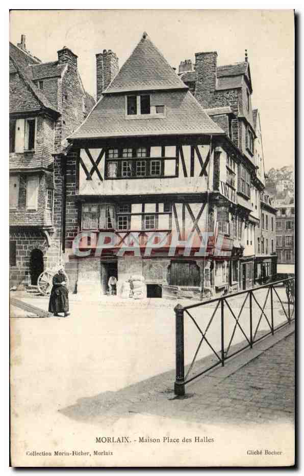 CPA Morlaix Maison Place des Halles 