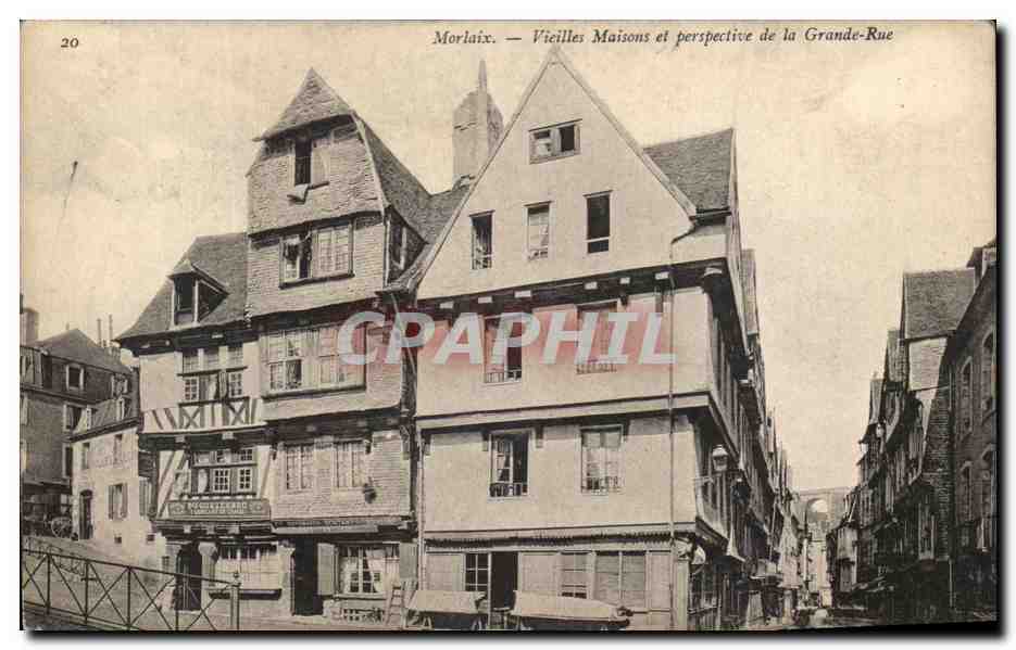 CPA Morlaix Vieilles Maisons et perspective de la Grande Rue