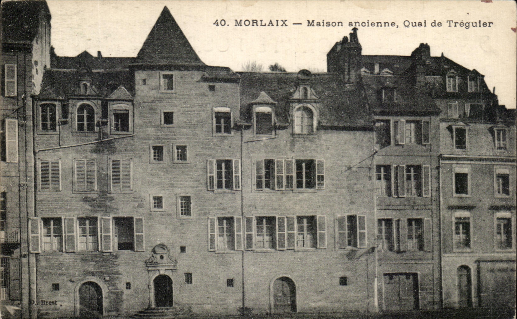CPA Morlaix Maison ancienne Quai De Treguier