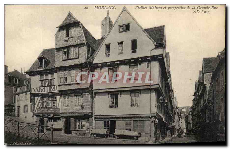 CPA Morlaix Vieilles Maisons Et Perspective De La Grande Rue
