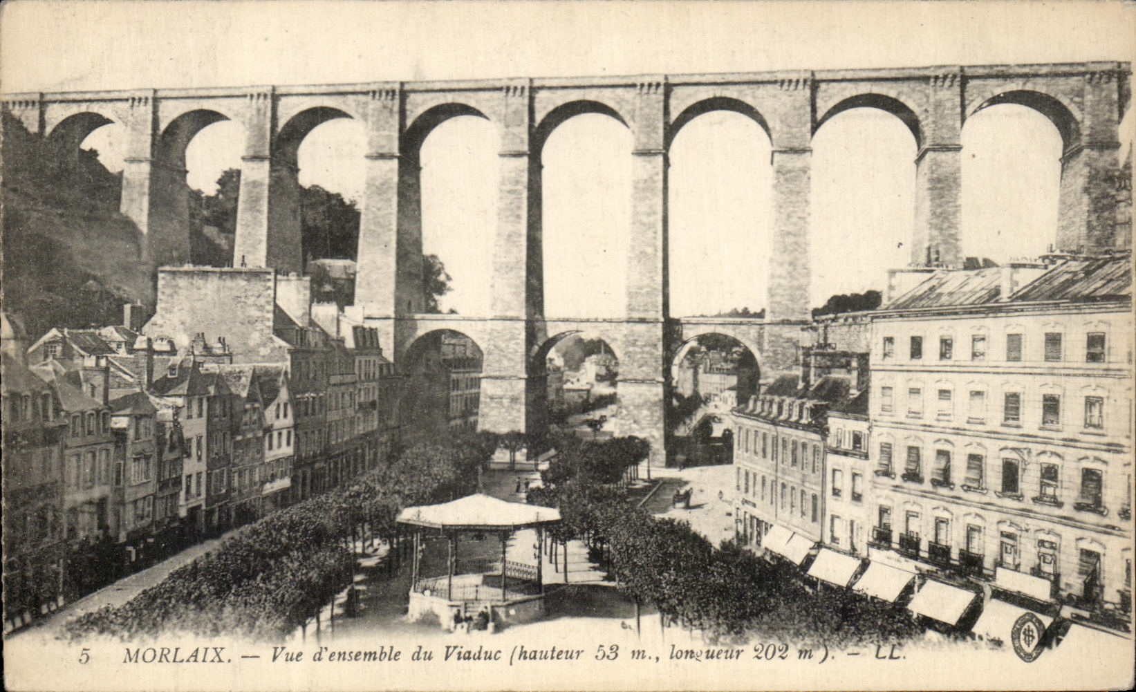 CPA Morlaix Vue d'Ensemble Du Viaduc