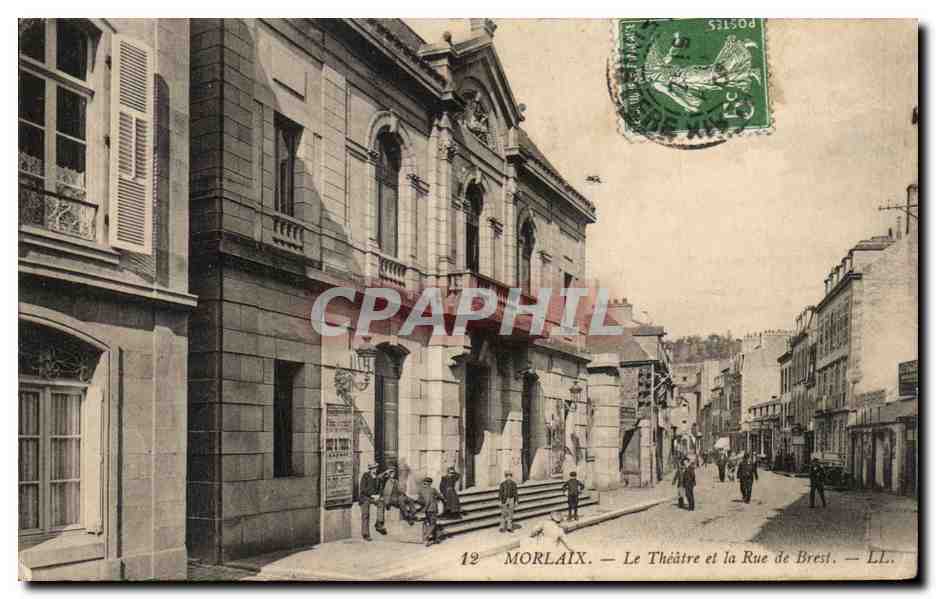 CPA Morlaix Le theatre Et La Rue De Brest