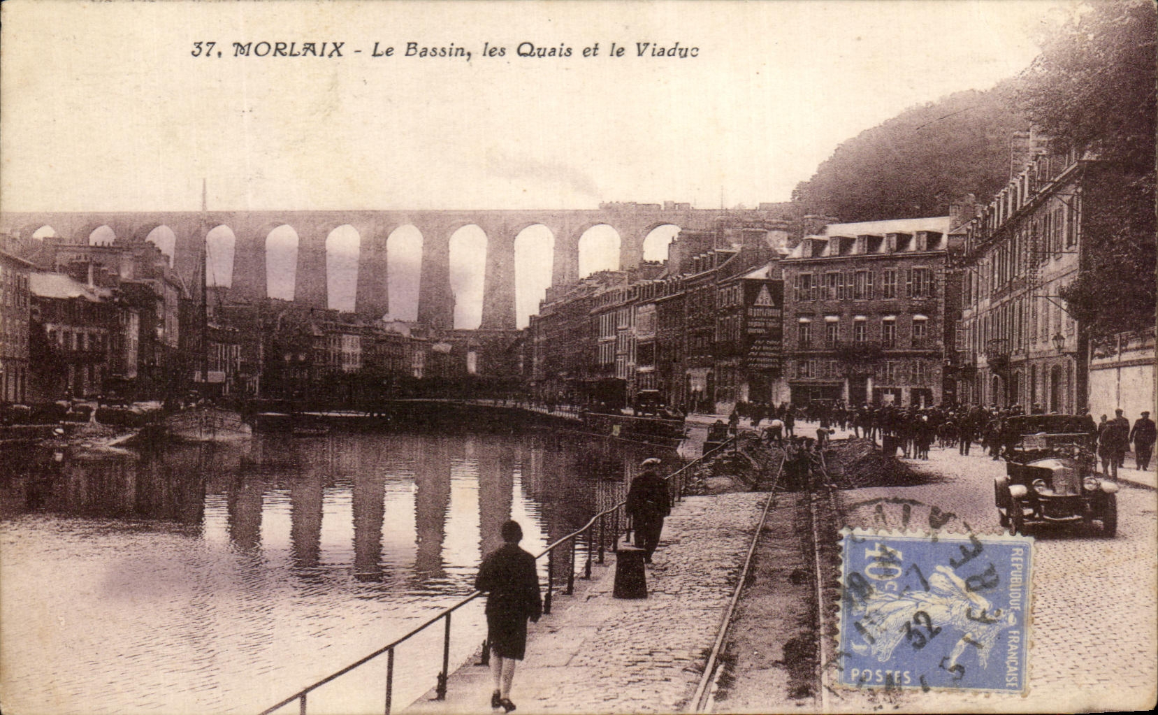 CPA Morlaix Le Bassin Les Quais Et Le Viaduc