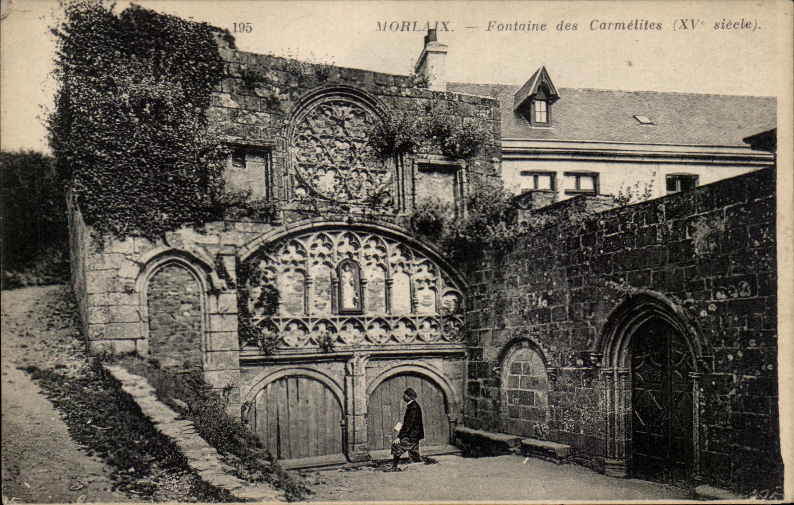 CPA Morlaix Fontaine des Carmelites