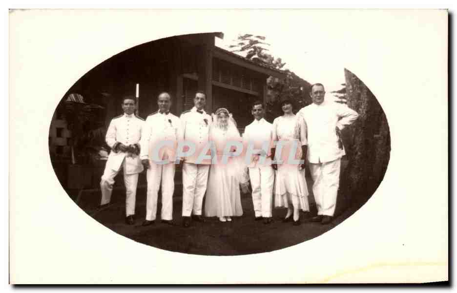 Mariage — groupe de personnes en tenue de cérémonie — Carte Postale