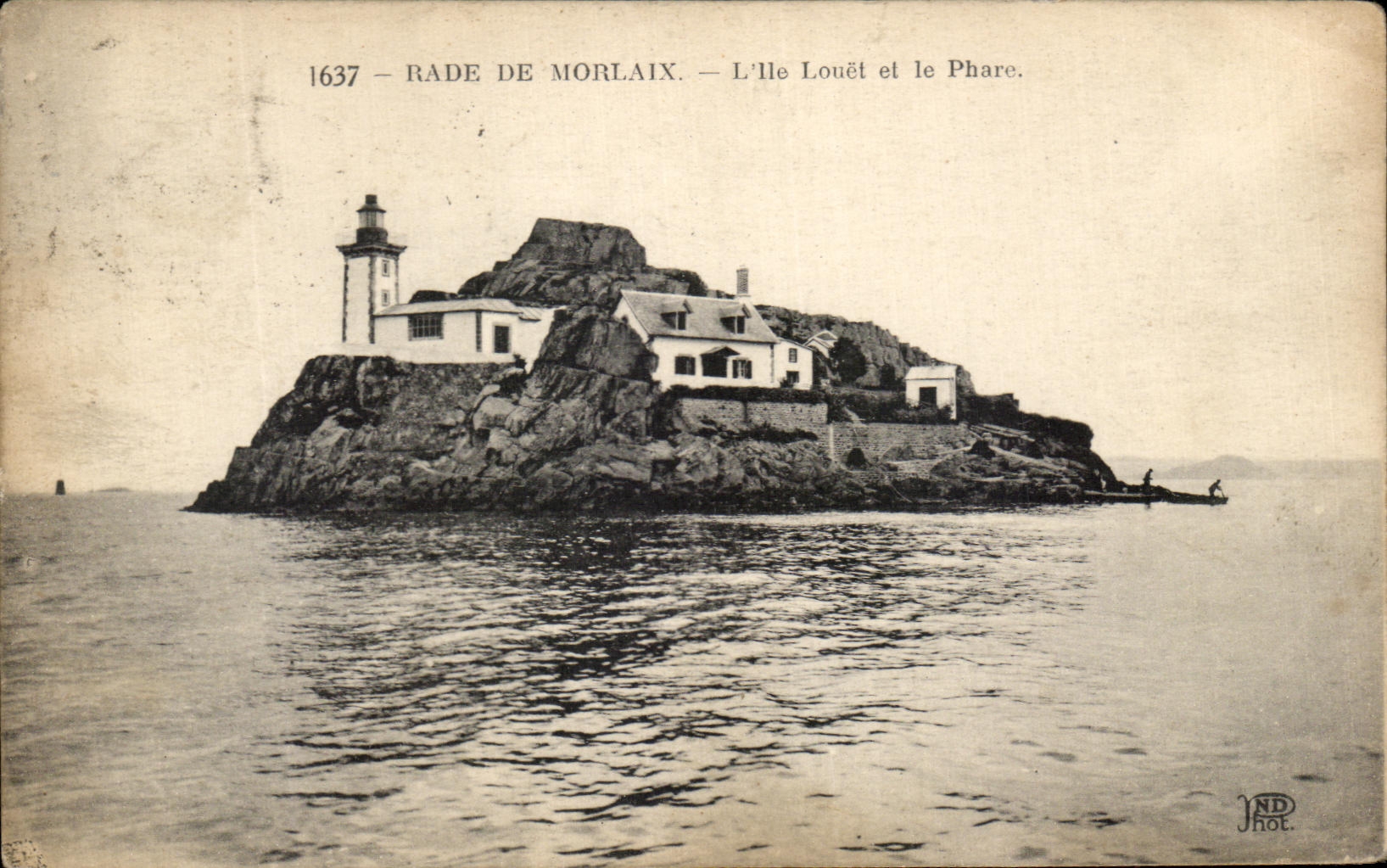 CPA Rade De Morlaix L'Ile Louet Et Le Phare