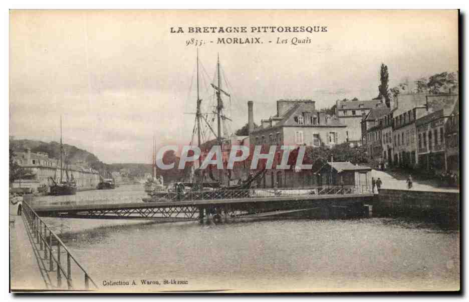 CPA Morlaix Les quais Bateau