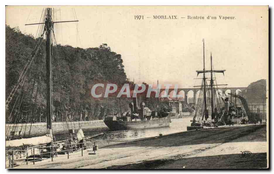 CPA Morlaix Rentree d'un Vapeur Bateaux 