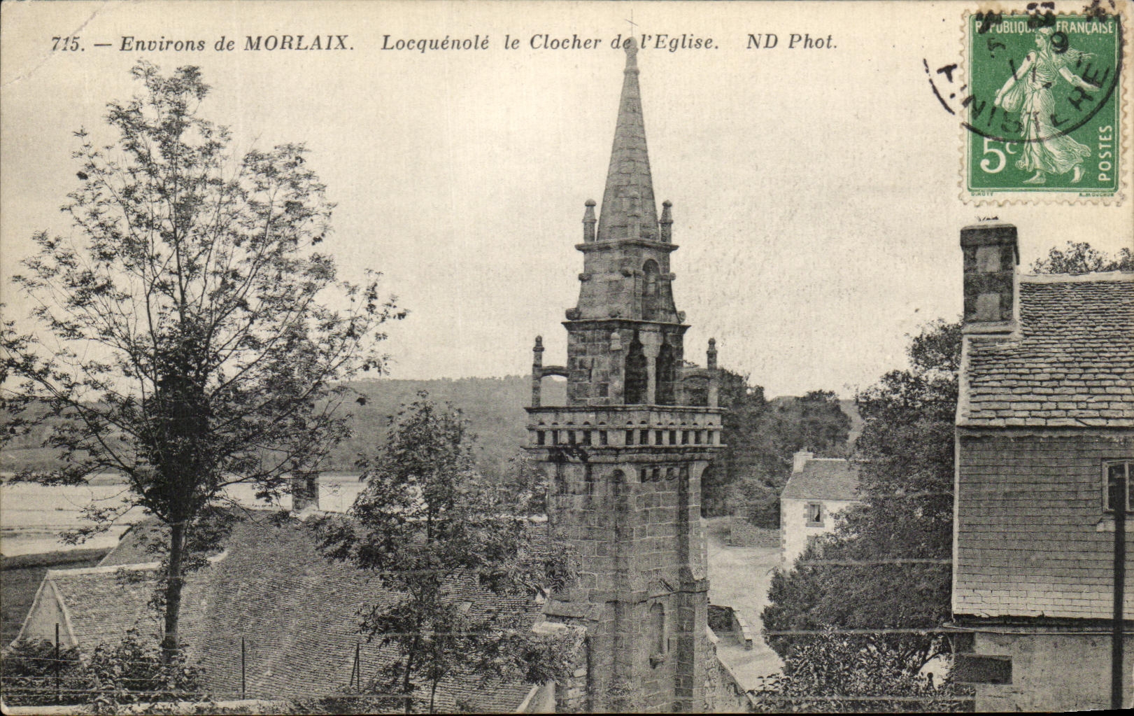 CPA Environs de Morlaix Locquenole le Clocher de l'Eglise