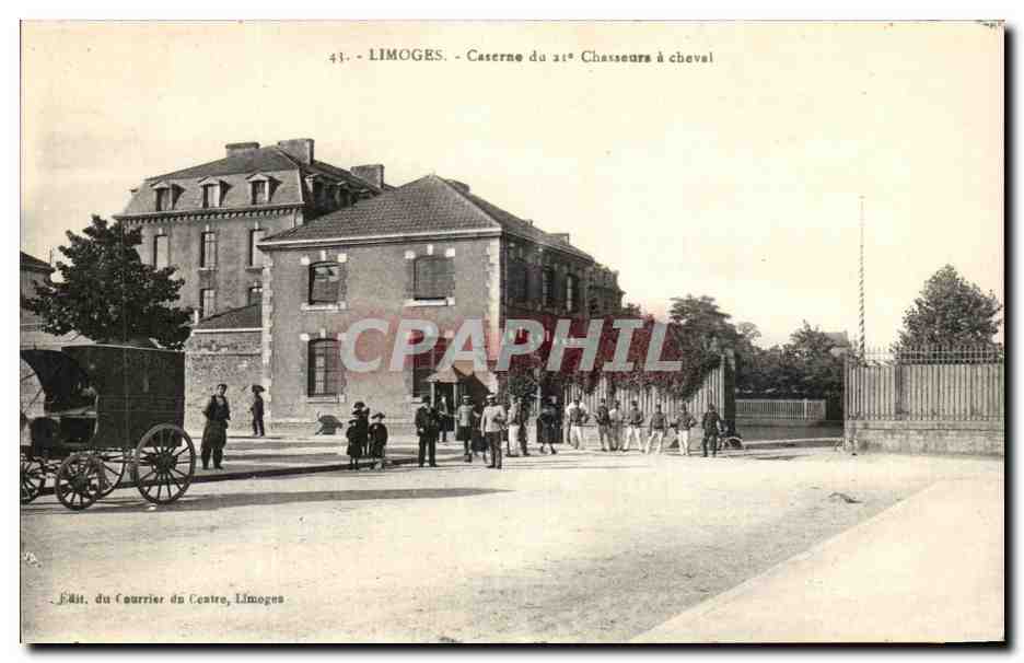CPA Limoges Caserne Du Chasseurs A Cheval Cheval Militaria 