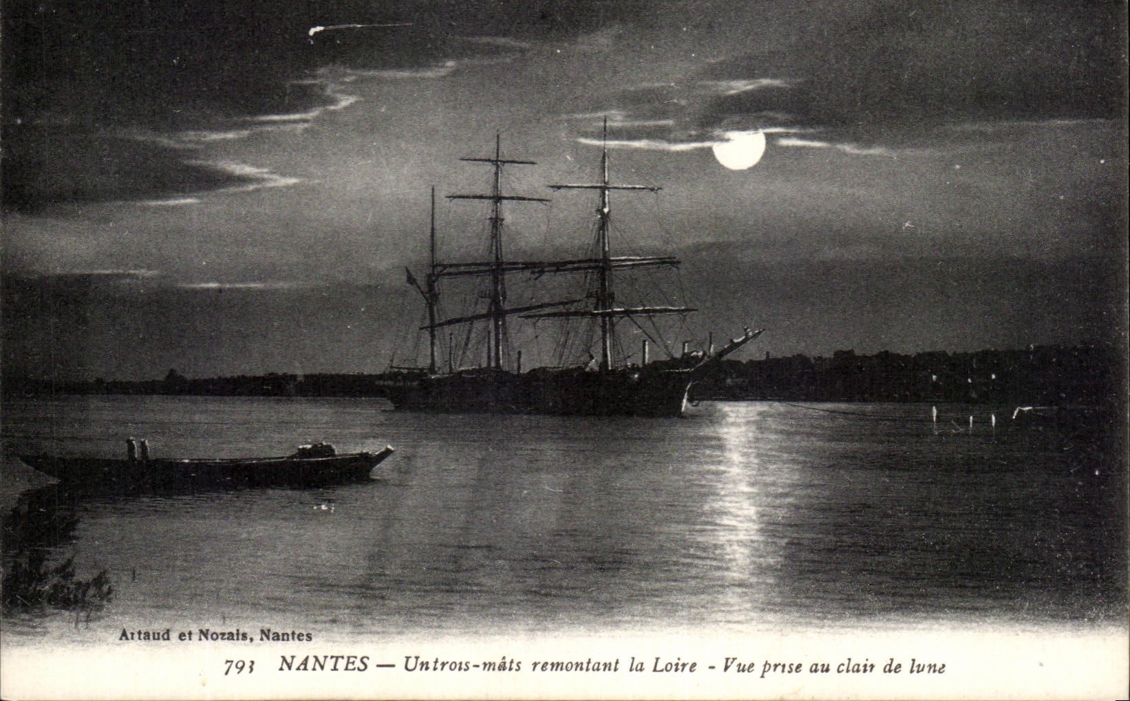CPA Nantes Un trois Mats Remontant La Loire Vue Prise Au Clair De Lune Bateau Voilier 