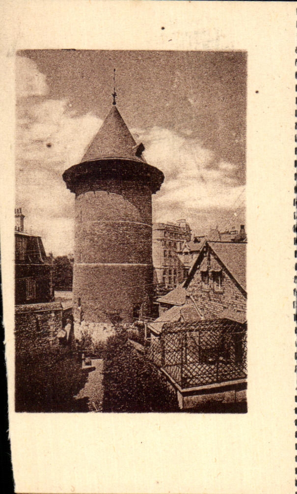 CPA Rouen Tour ou fut enfermee Jeanne d'Arc