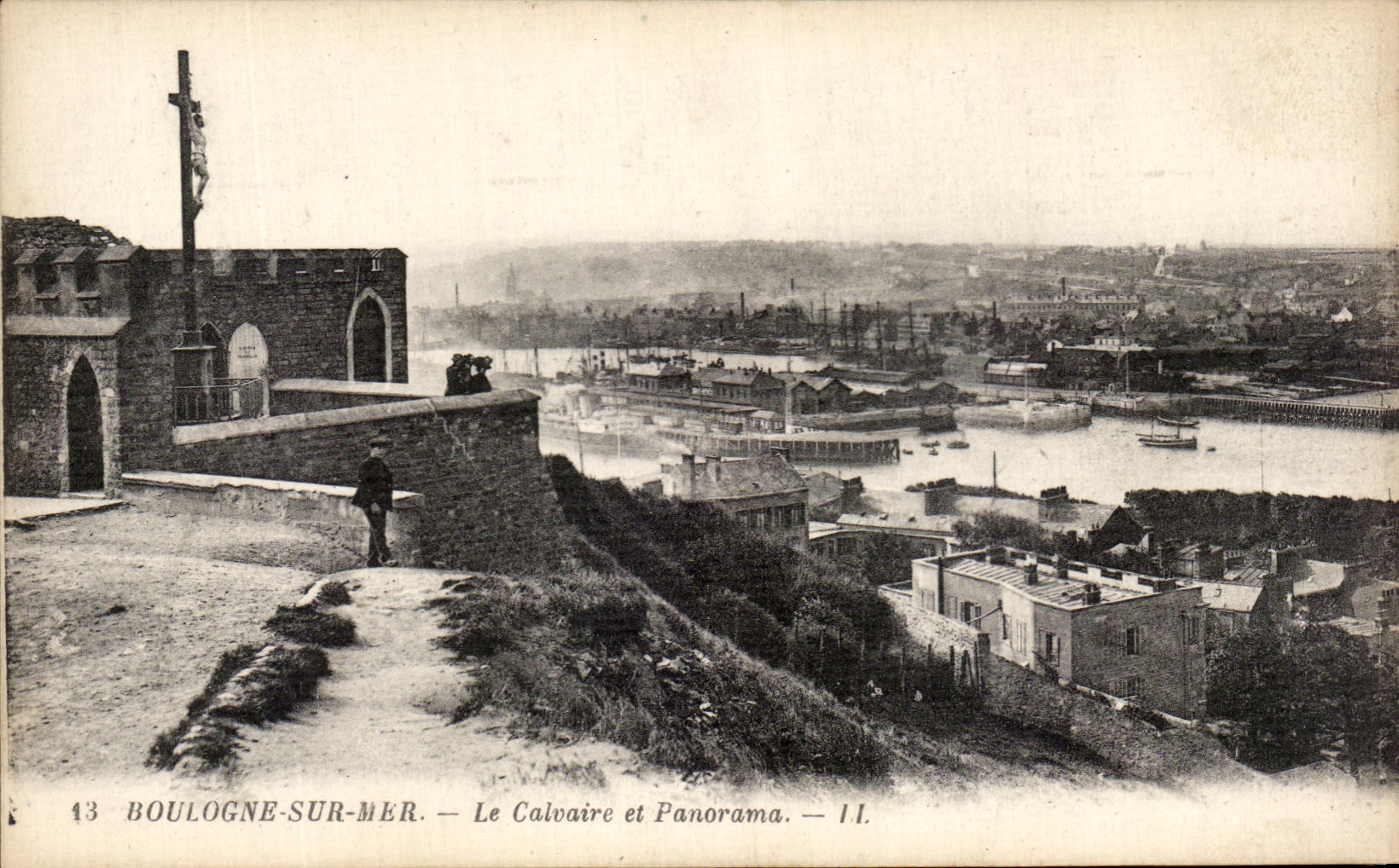 Boulogne-sur-Mer — Le Calvaire et Panorama — II. — Éditeur Lévy Fils et Cie, Paris.