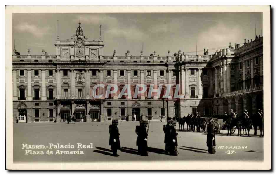 Madrid - Palacio Real, Plaza de Armería — Photographe G. M. Alsina, n°37