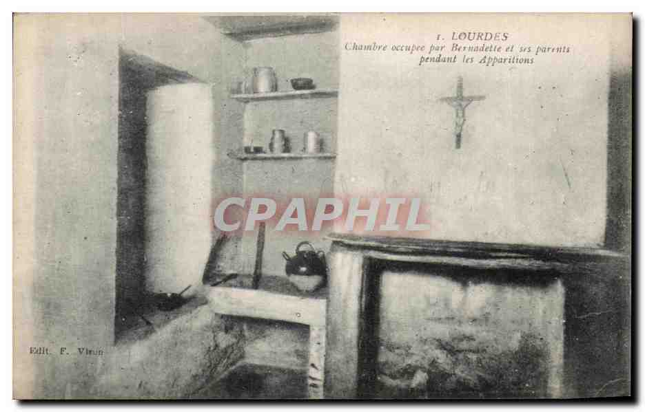 CPA Lourdes Chambre occupee par Bernadette et ses Parents Pendant les Apparitions