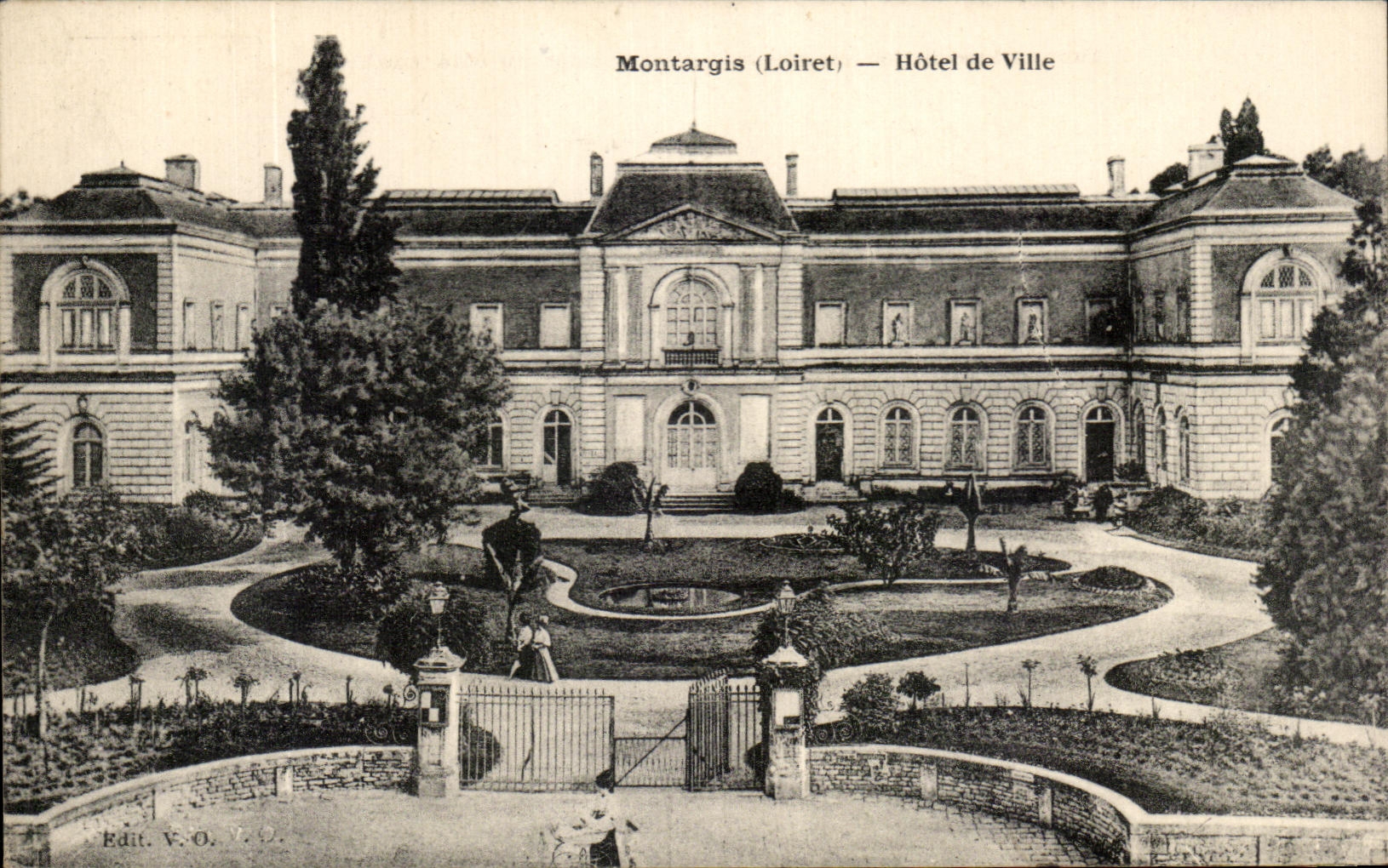 CPA Montargis Hotel de Ville