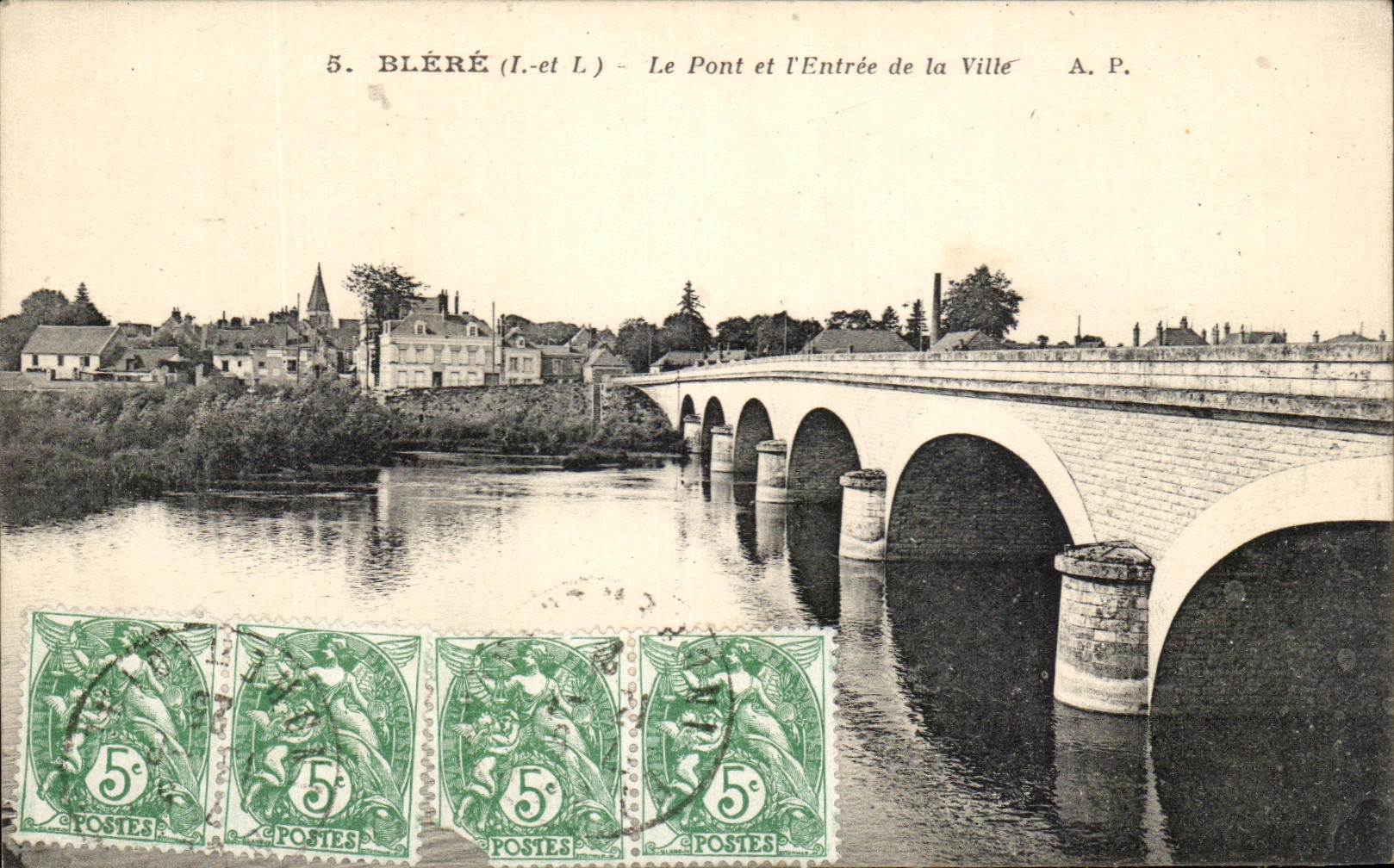 CPA Blere Le pont et l'Entree de la Ville