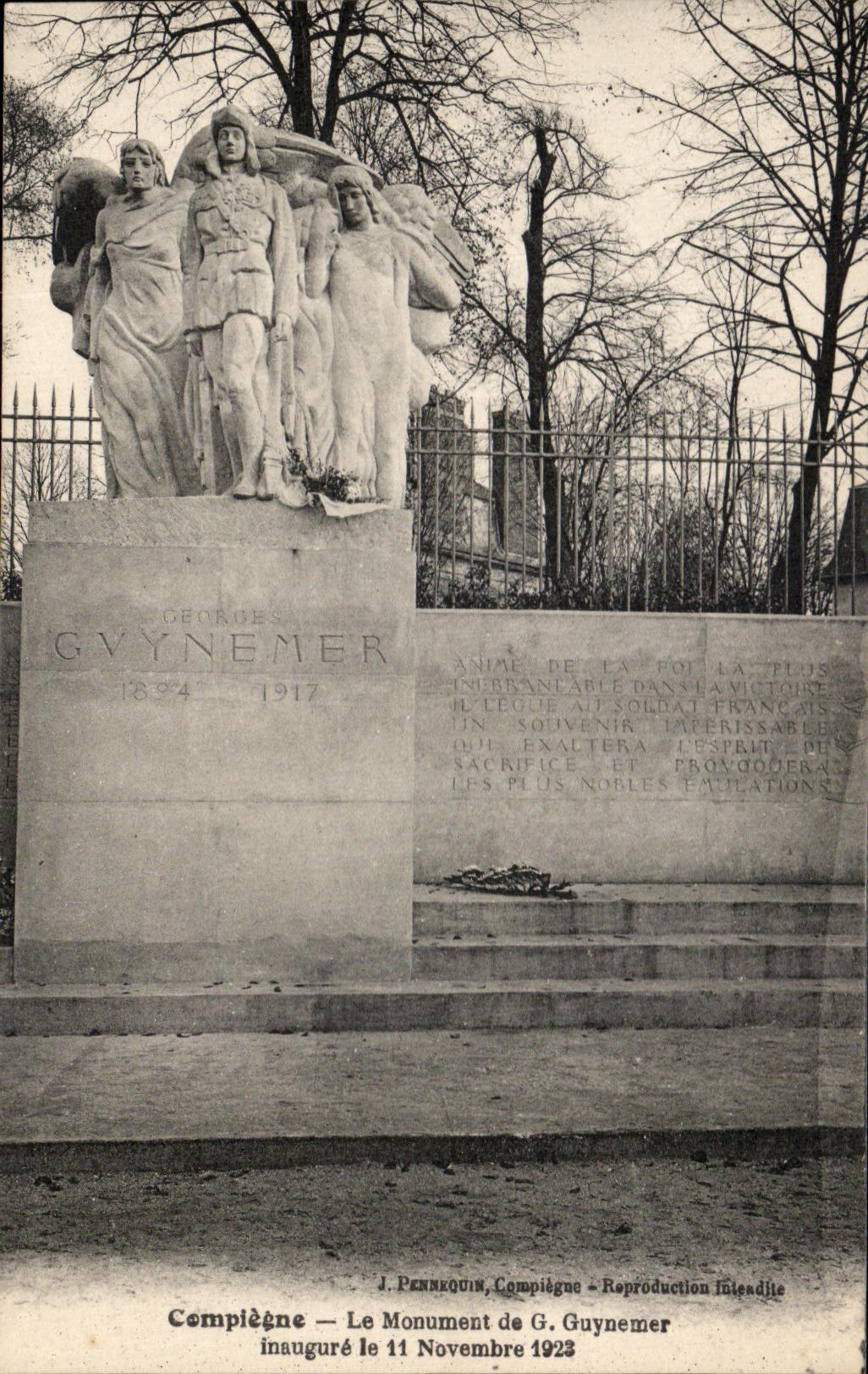 CPA Compiegne Le Monument de G Guynemer inaugure le 11 novembre 1922 Aviation