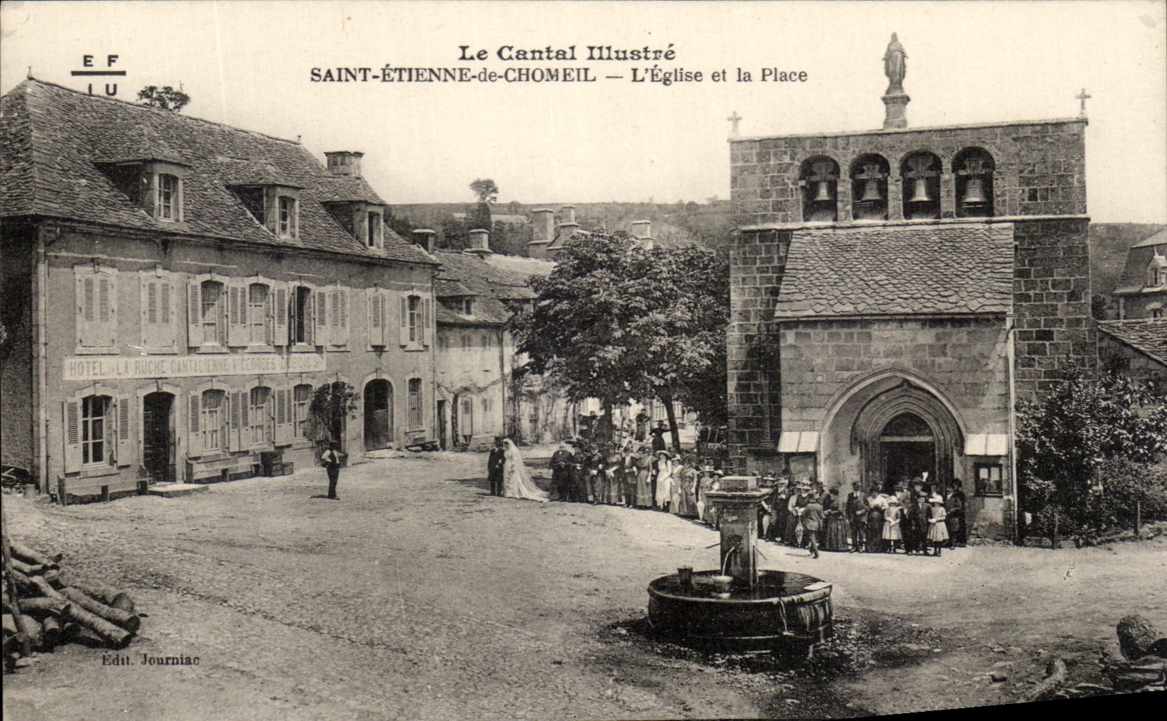 CPA Le Cantal Illustre Saint Etienne De Chomeil L'Eglise Et La Place Mariage 