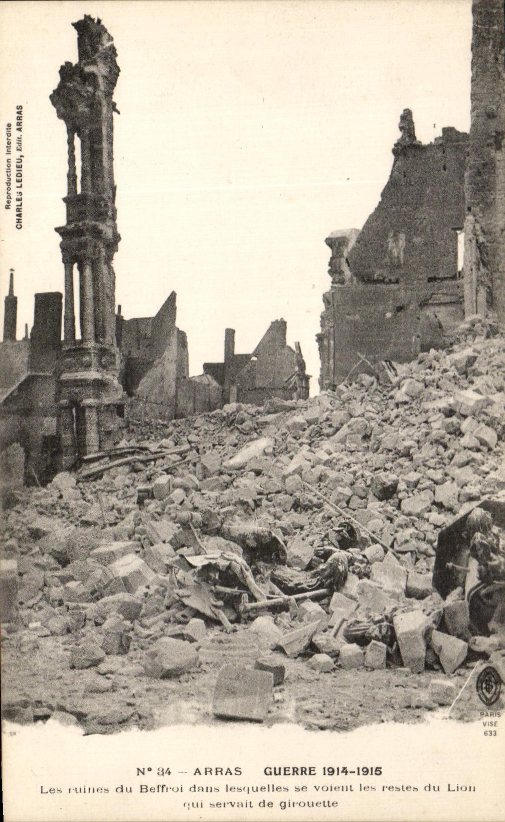 CPA Arras Guerre 1914 1918 Les ruines du Beffroi Militaria 