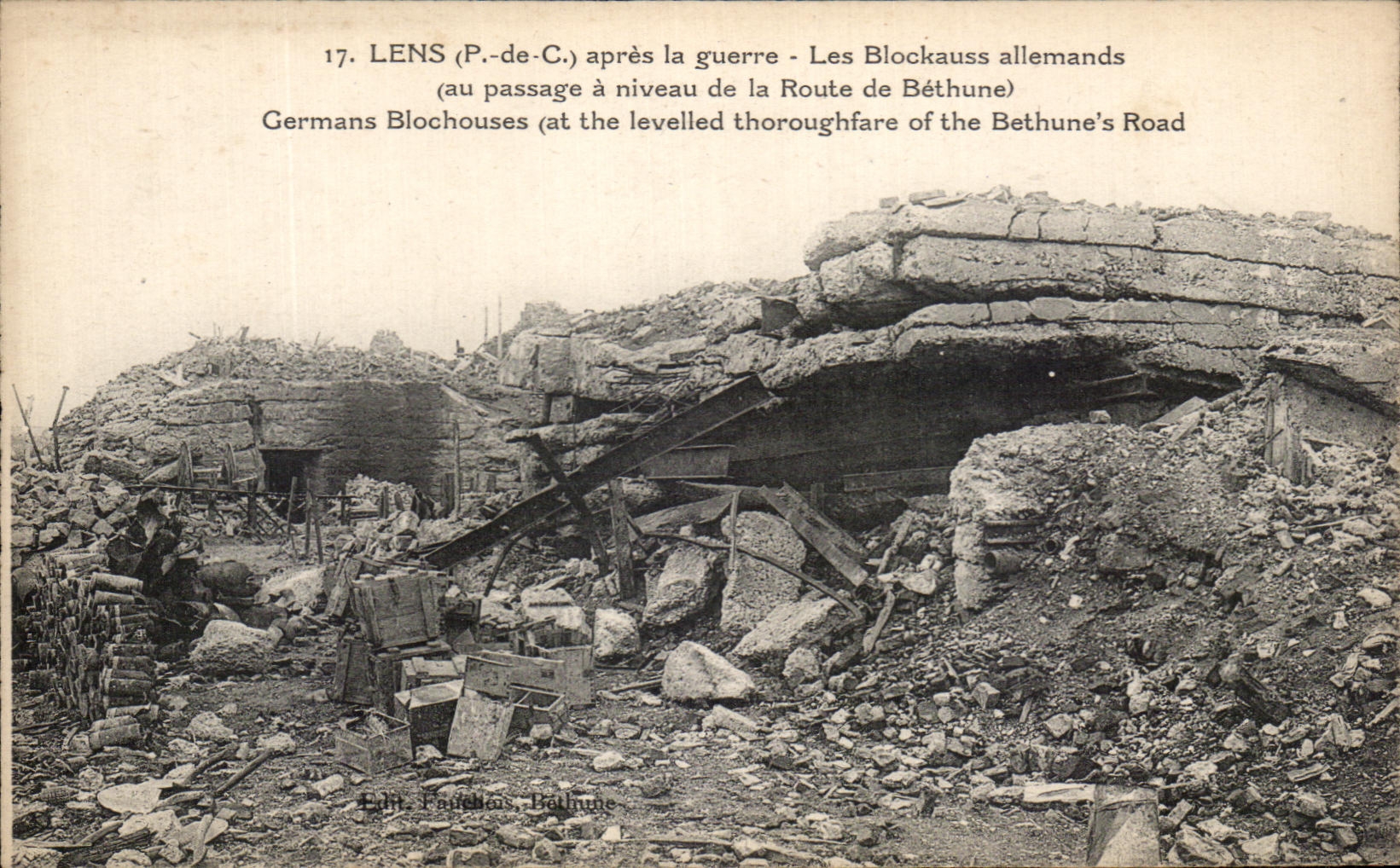 CPA Lens avant la guerre Les Blockaus allemands Militaria au niveau de la route de Bethune
