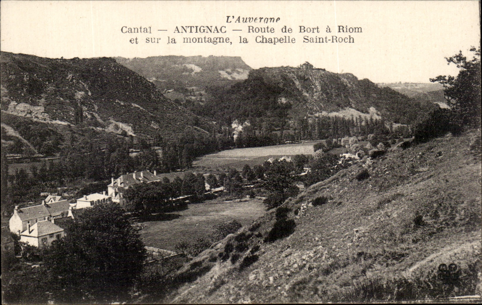 Antignac — Route de Bort à Riom — Chapelle Saint-Roch