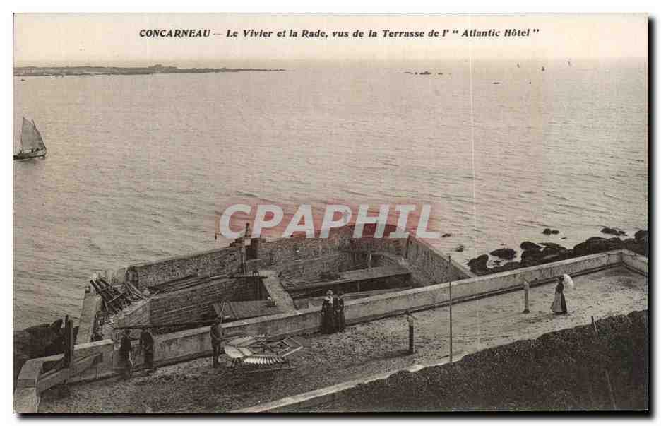 CPA Concarneau Le Vivier et la Rade vus de la Terrasse de l'Atlantic Hotel