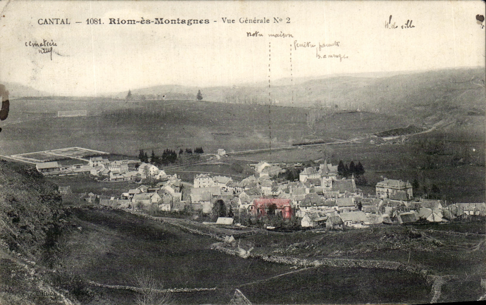 CPA Cantal Riom es Montagnes Vue Generale
