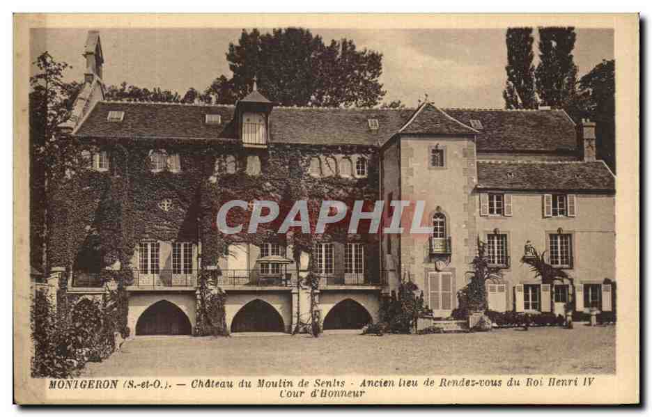 CPA Montgeron Chateau du Moulin de Senlis Ancien lieu de Rendez vous du Roi Henri IV Cour d'honneur