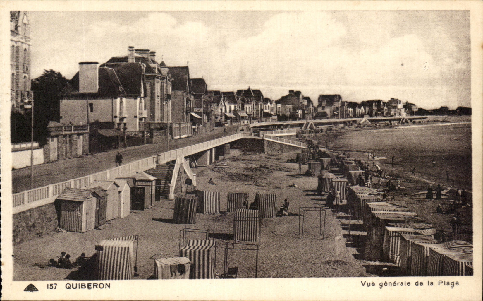 Quiberon — Vue générale de la Plage — CPA PHIL