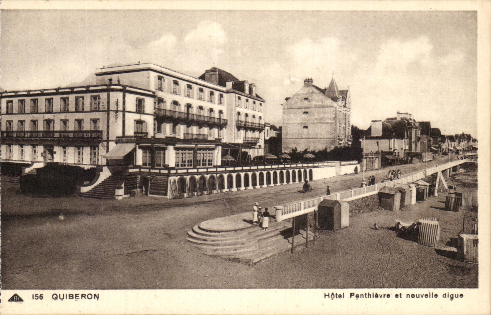 CPA Quiberon Hotel Penthievre Et Nouvelle Digue