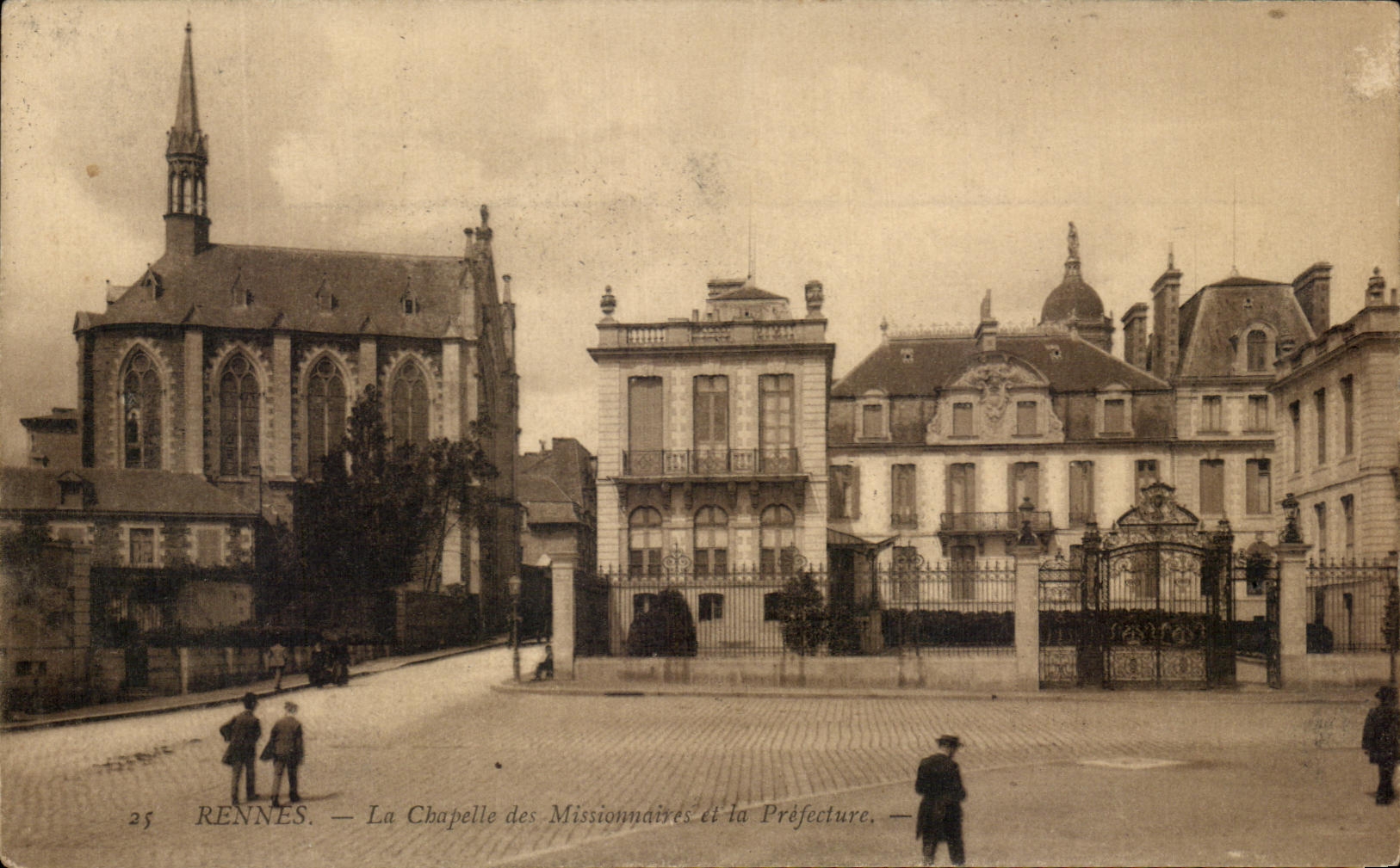 Rennes — La Chapelle des Missionnaires et la Préfecture
