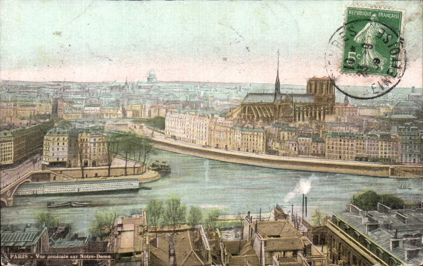 CPA Paris Vue generale sur Notre Dame
