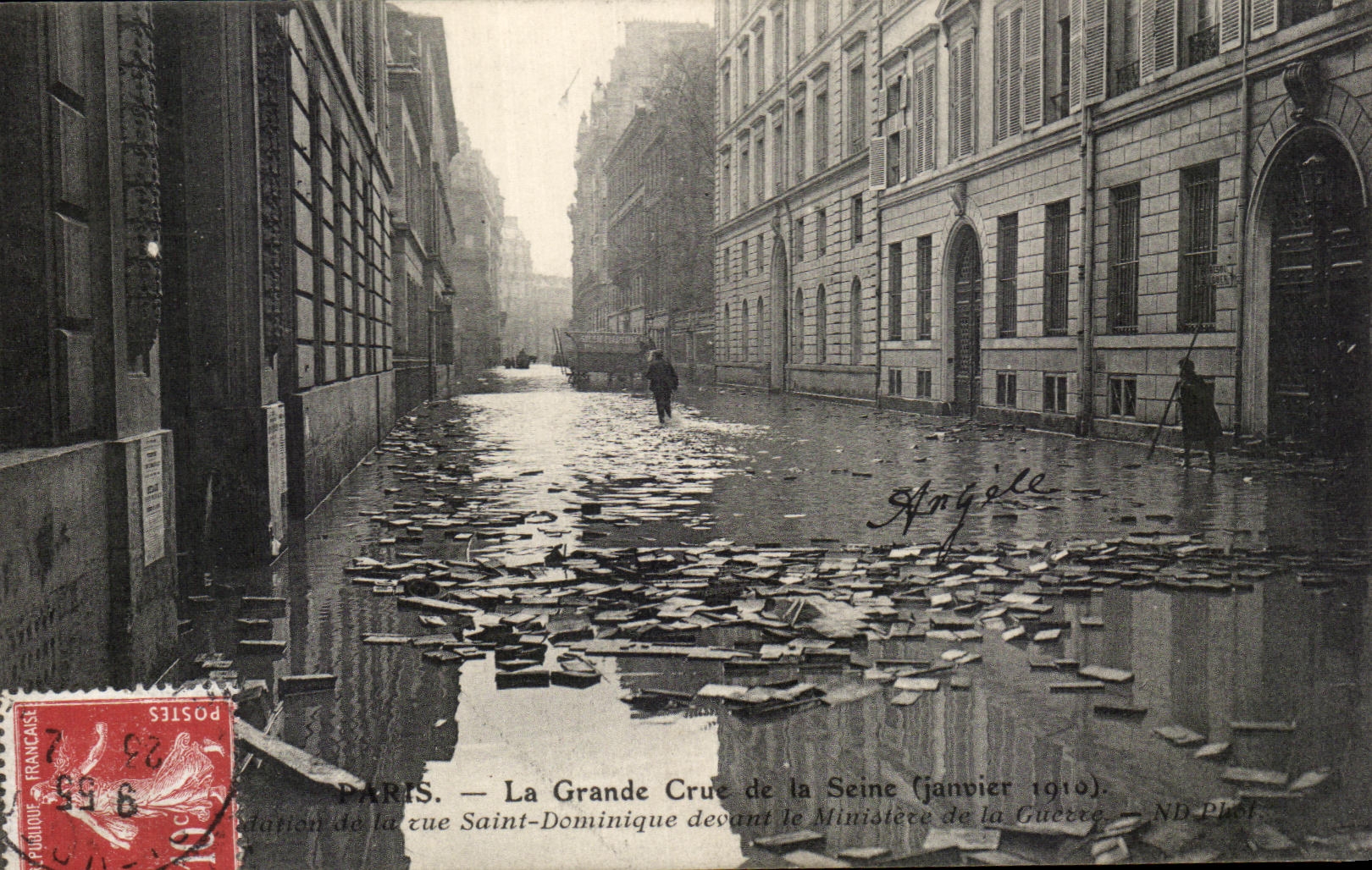 CPA Paris La Grande Crue De La Seine Rue Saint Dominique Janvier 1910