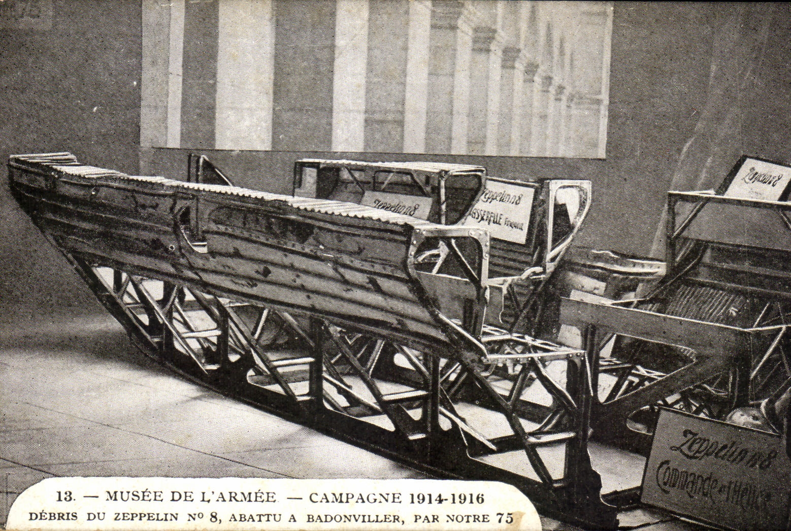 CPA Musee De L'Armee Campagne Debris du zeppelin Badonviller 