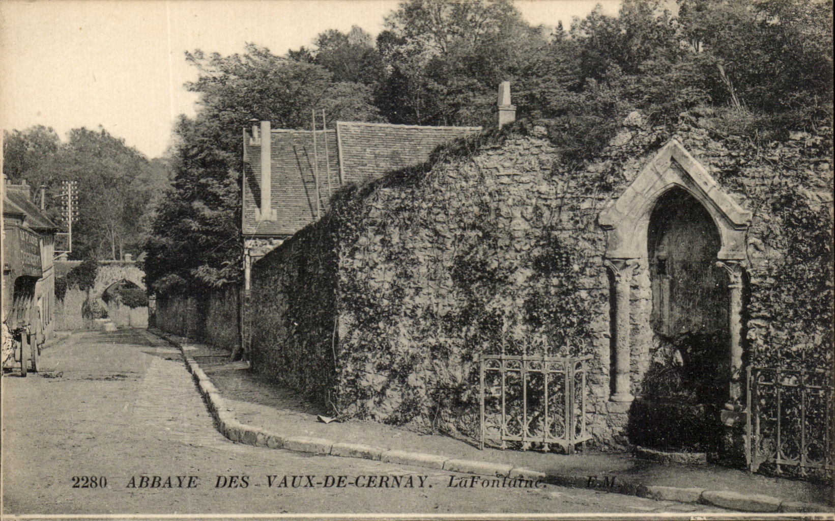 CPA Abbaye Des Vaux De Cernay La Fontaine 