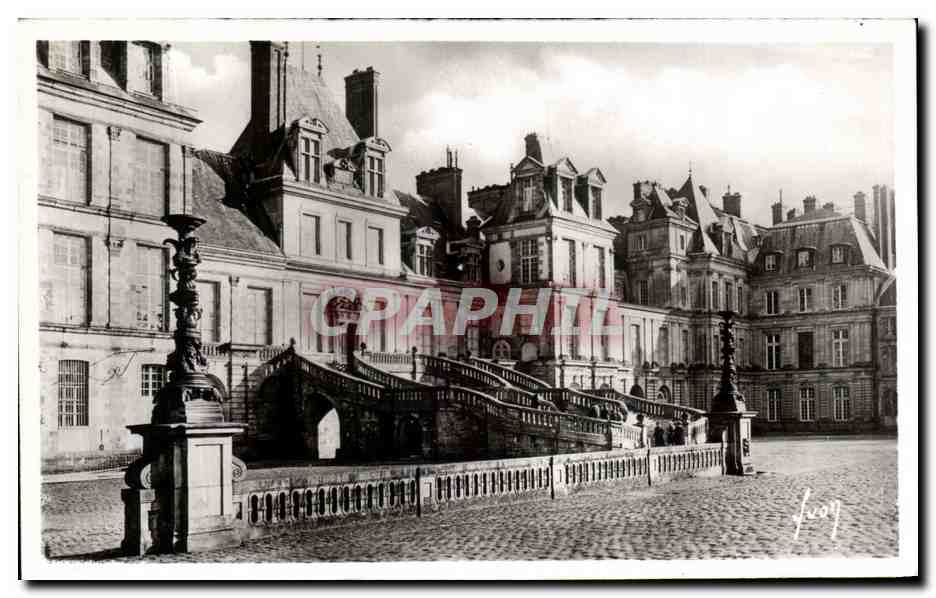 Fontainebleau — El Palacio. La escalera de caballero — L'Atelier d'Art 'WON', París