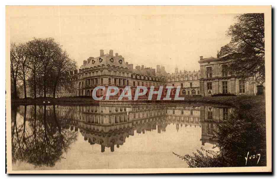 Fontainebleau — Façade sur l'Étang des Carpes — Les Éditions d'Art Vivien, Paris