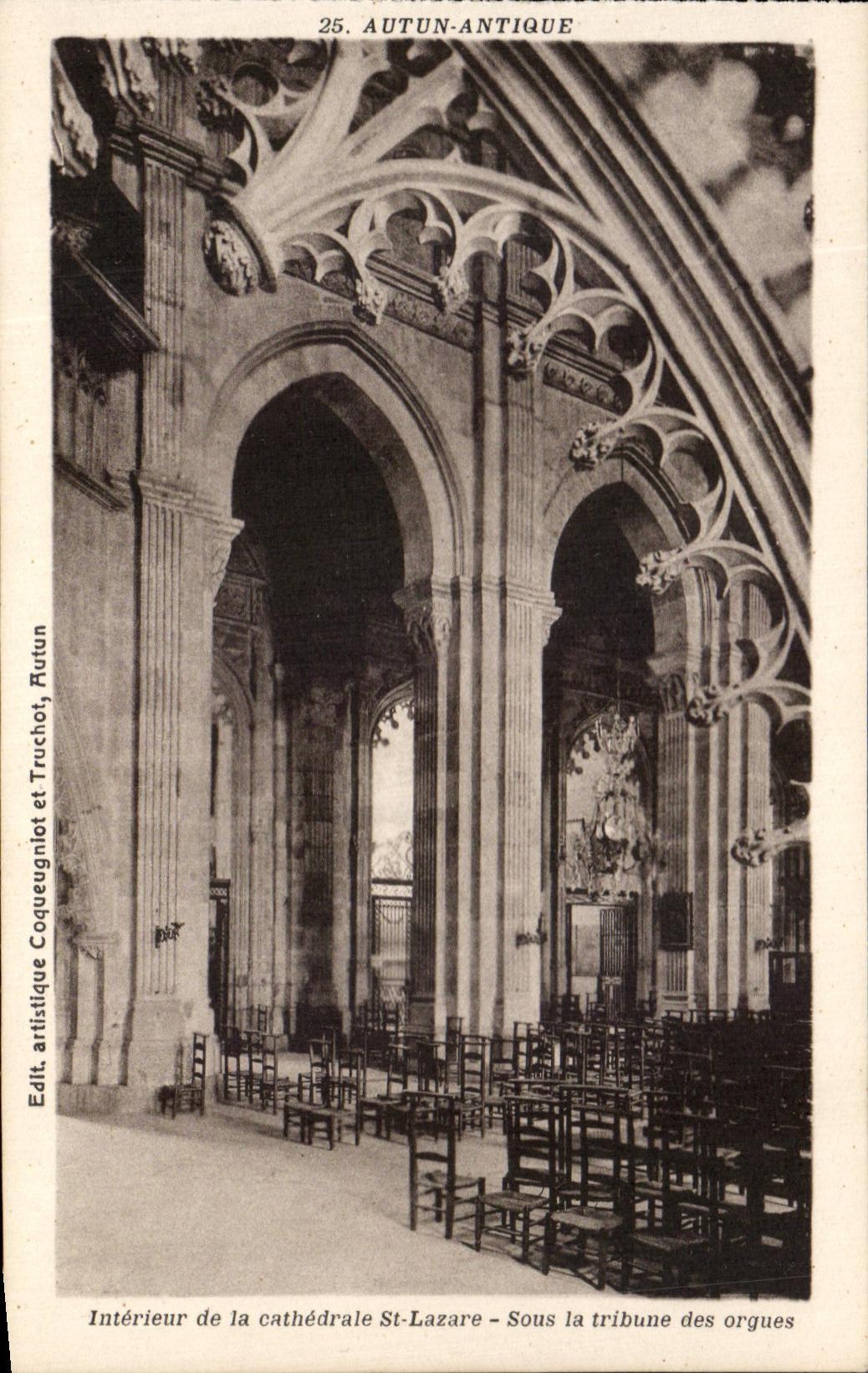 Autun-Antique — Intérieur de la cathédrale St-Lazare — Sous la tribune des orgues — Édit. artistique Coqueugnlot et Truchot, Autun