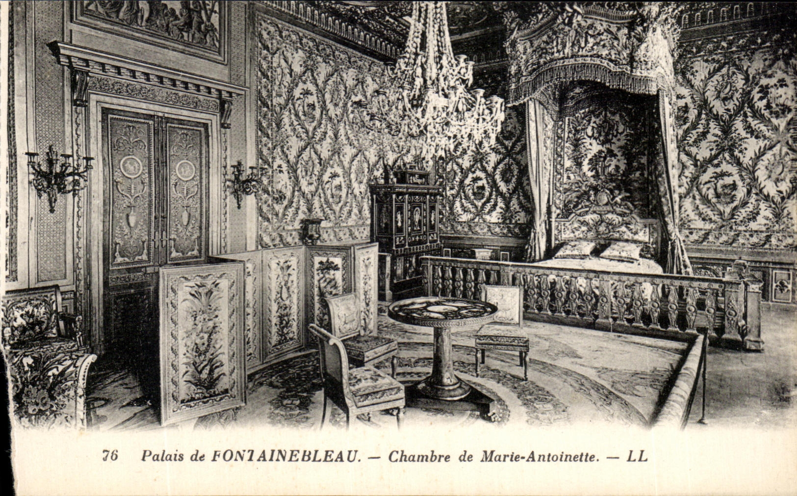 Palacio de FONTAINEBLEAU — Habitación de Marie-Antoinette — LL