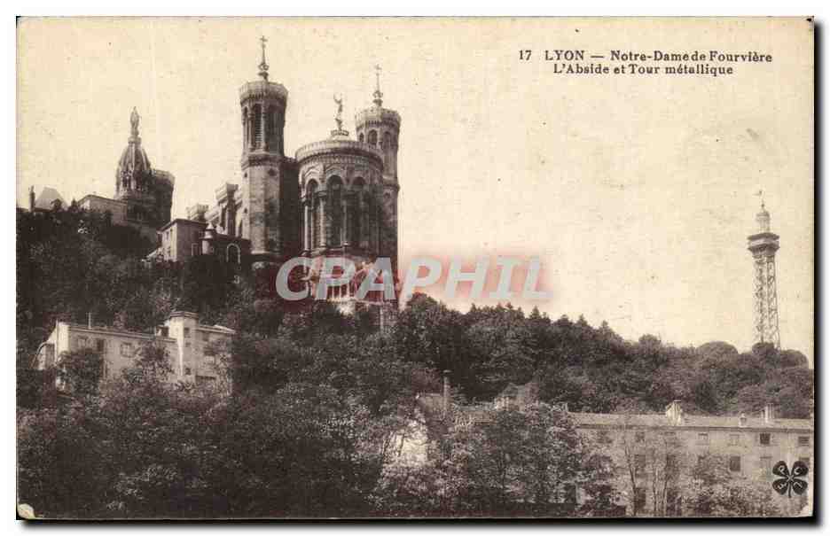LYON — Notre-Dame de Fourvière — Die Apse und die Metalltürme