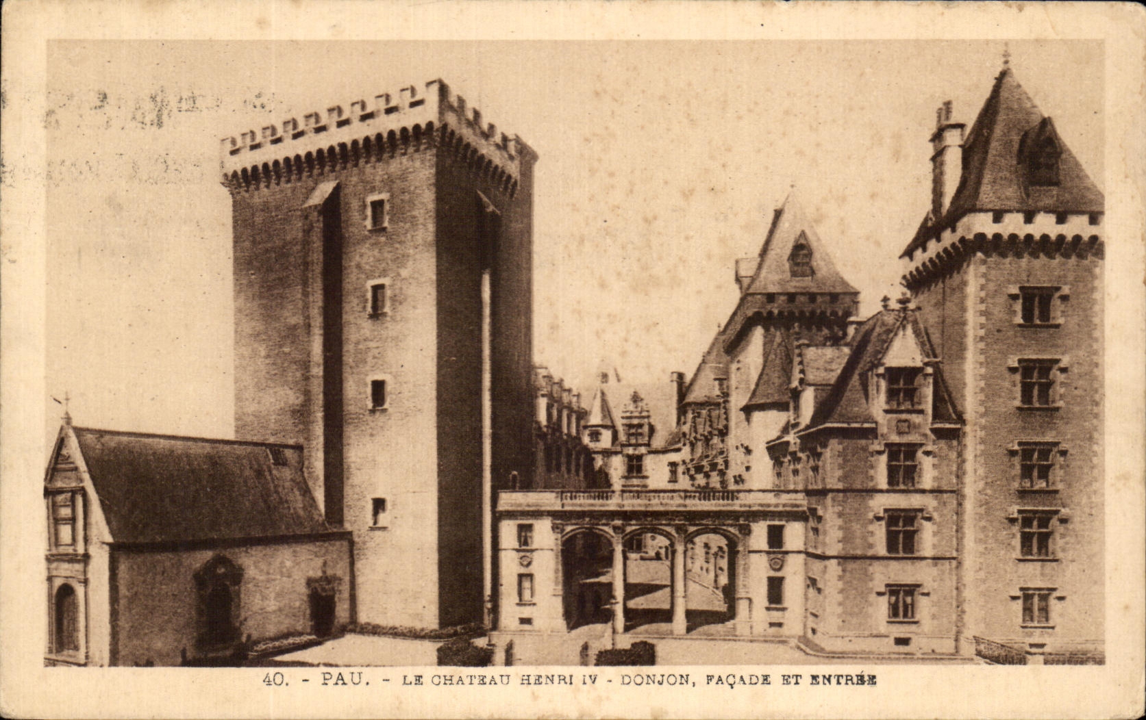 CPA Pau Le Chateau Henri IV Donjon Facade Et Entree