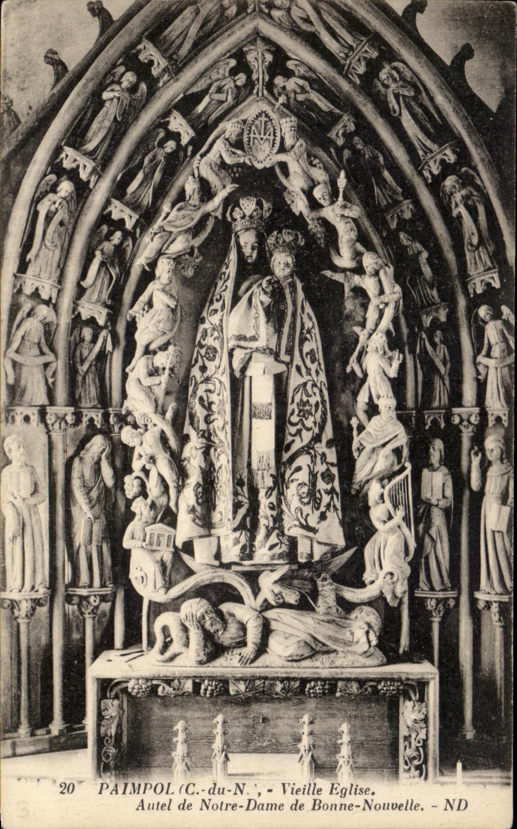 CPA Paimpol Vieille Eglise Autel de Notre Dame de Bonne Nouvelle