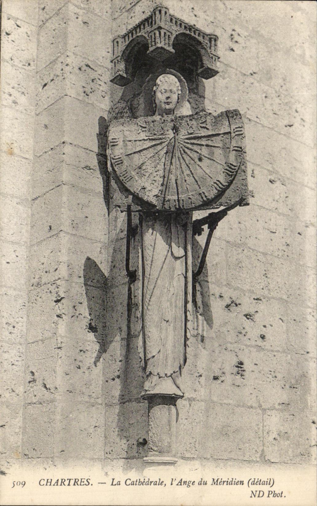 CPA Chartres la Cathedrale l'Ange du meridien