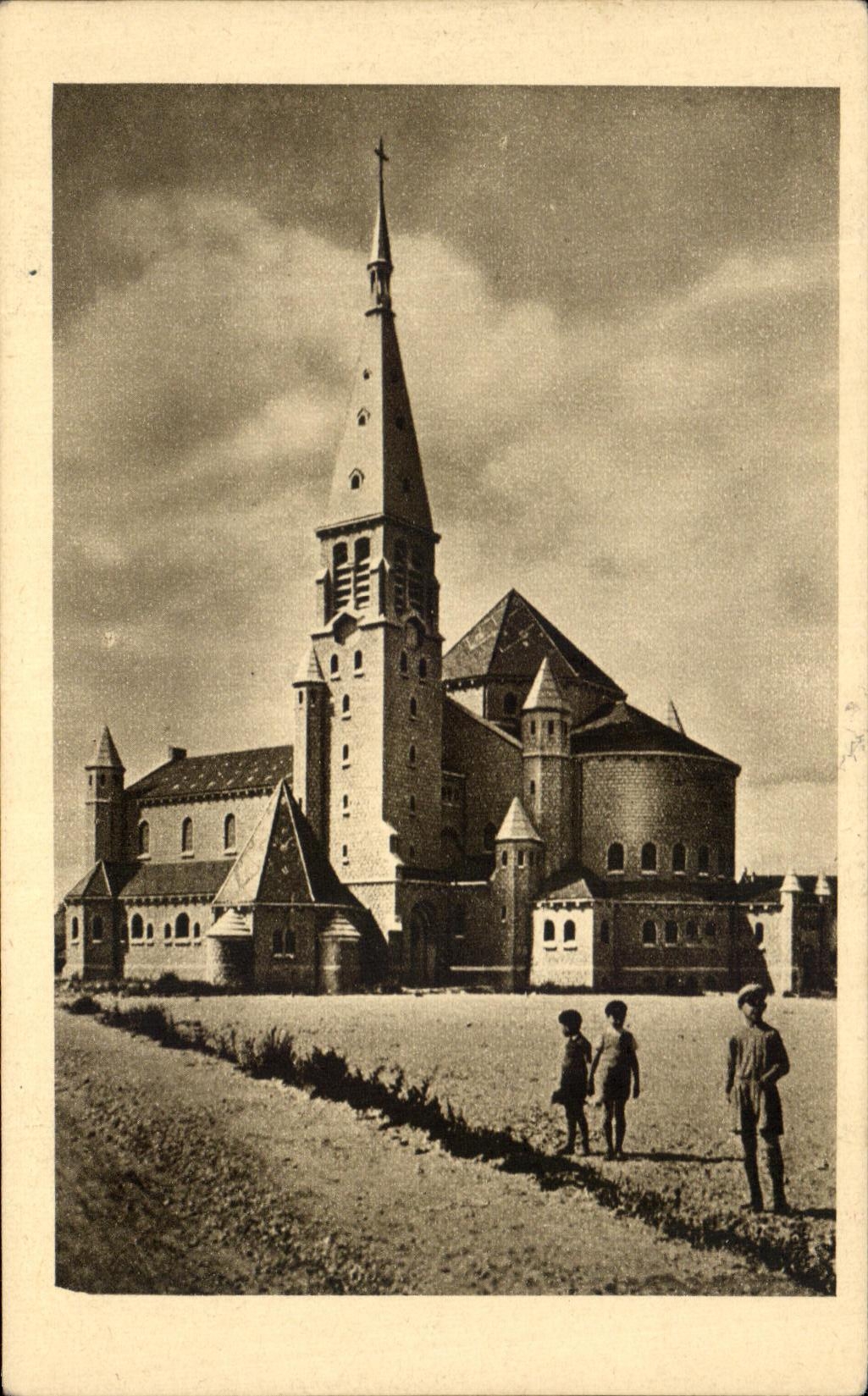CPA Dijon Sanctuaire Diocesain Du Sacre Coeur Cote Sud